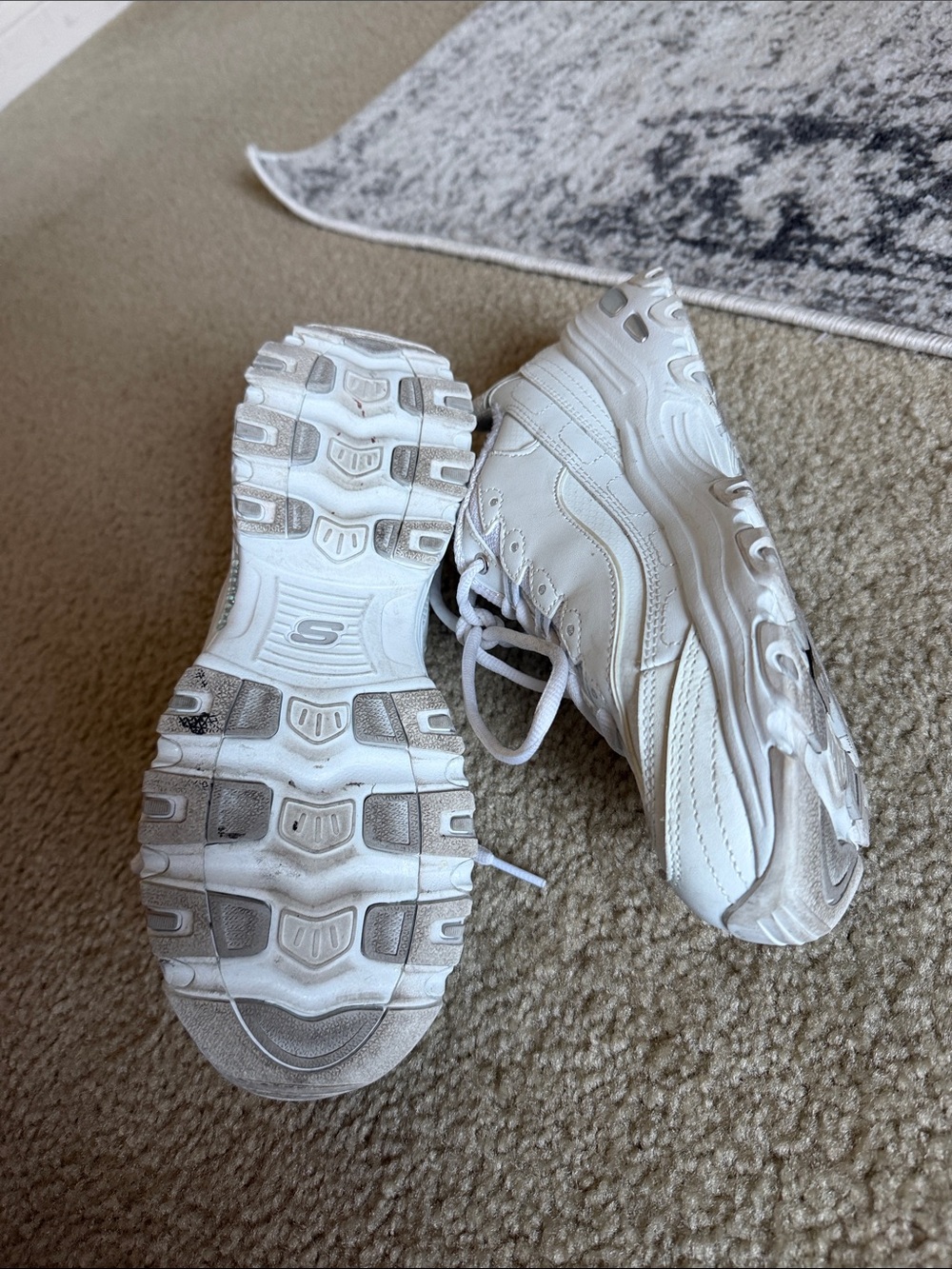 Skechers White Lace-Up Sneakers with Teal Insoles - Picture 4 of 4